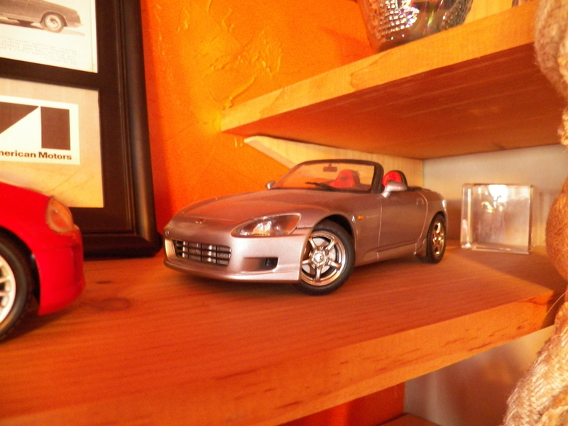 Illustration for article titled What's on AP's 1:18 Scale shelf?